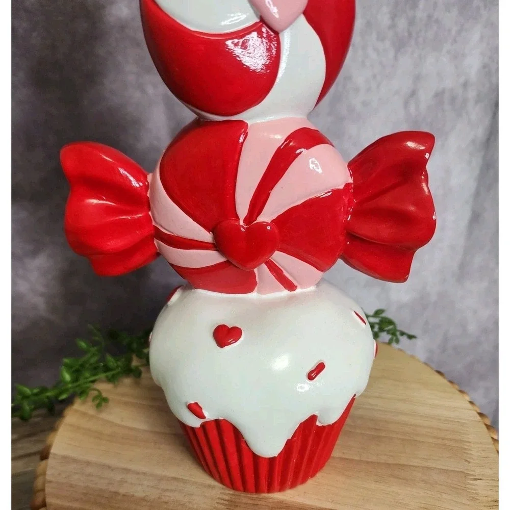 Christmas Cupcake Candy Stack Tabletop Figurine Hearts Candies Resin 12